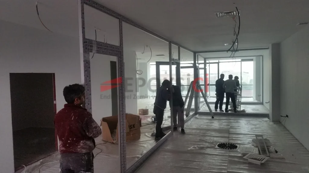 AKKA Teknoloji – ofis cam bölme imalatı